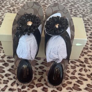 Coach Women's Black and Brown Floral Sandals